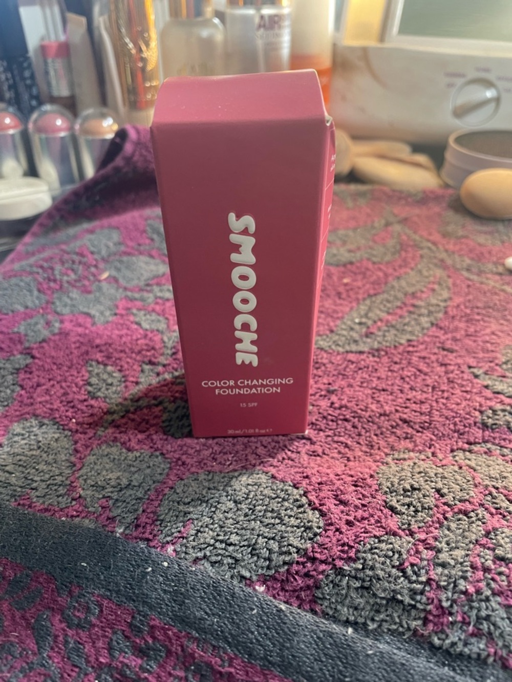 Smooche Color Changing Foundation SPF 15 - Picture 6 of 6